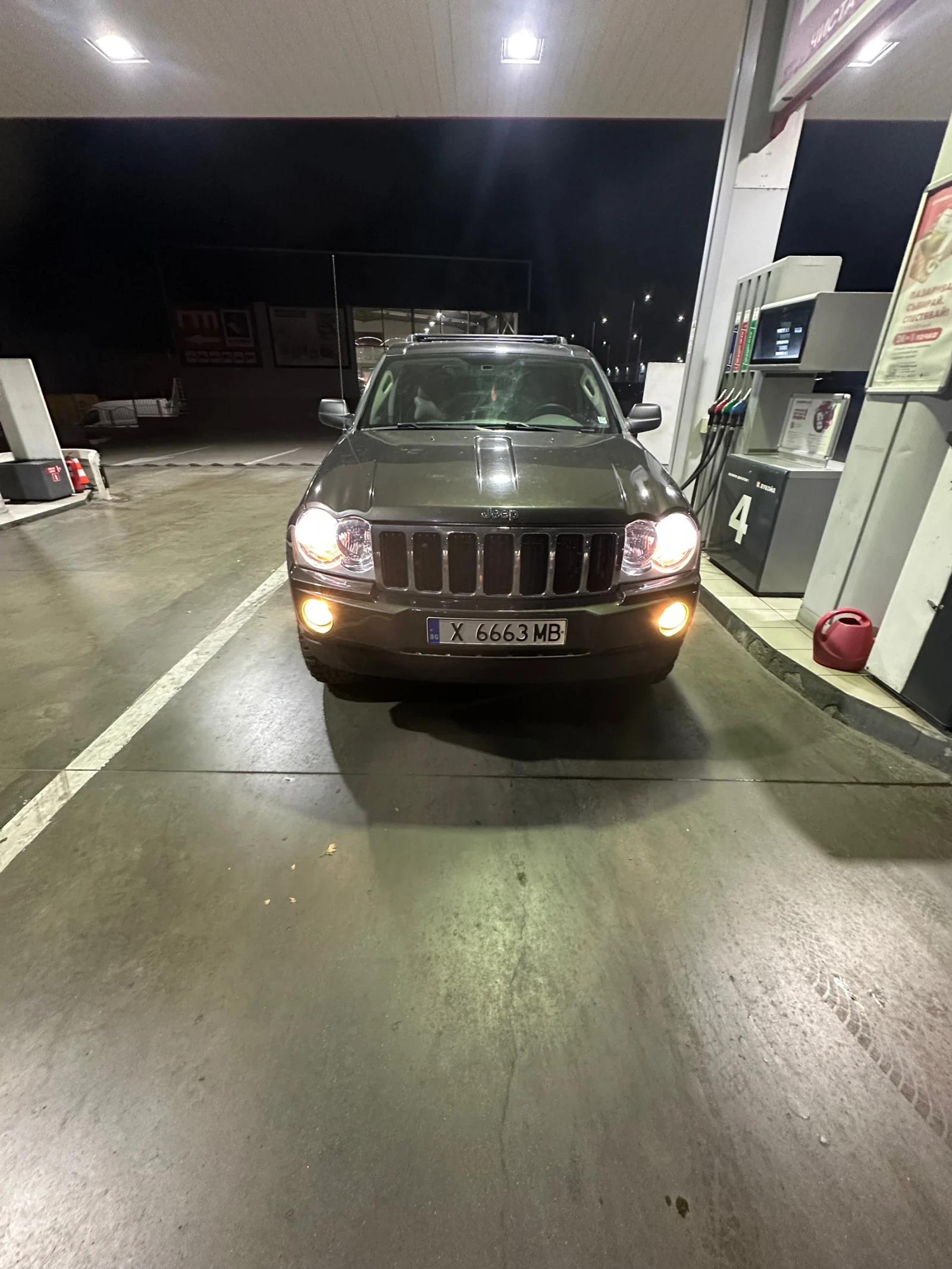 Jeep Grand cherokee, снимка 10 - Автомобили и джипове - 56686407