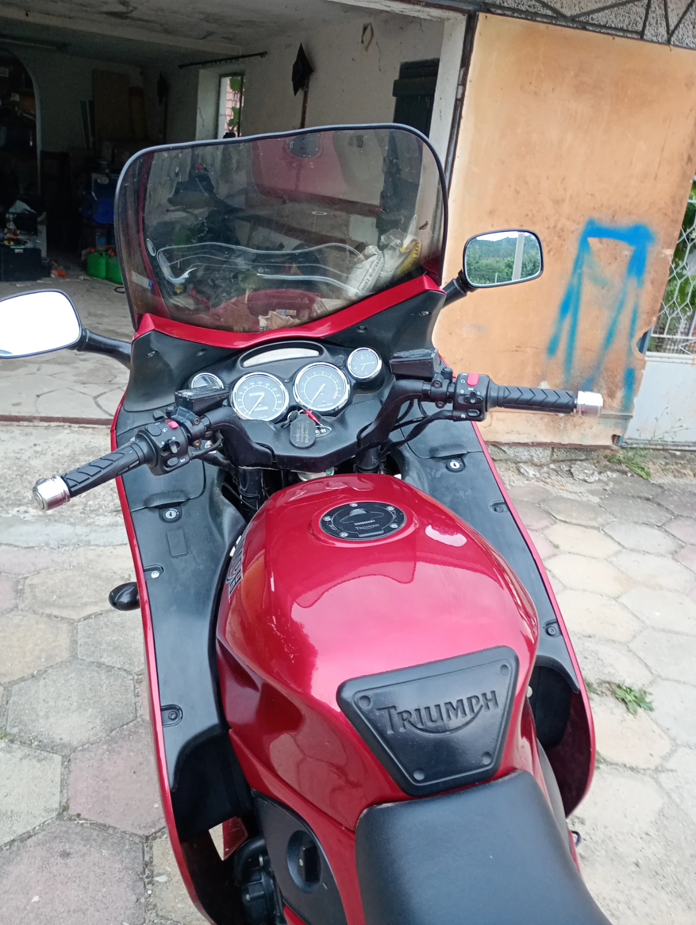 Triumph Trophy 6200 лв. - изображение 2