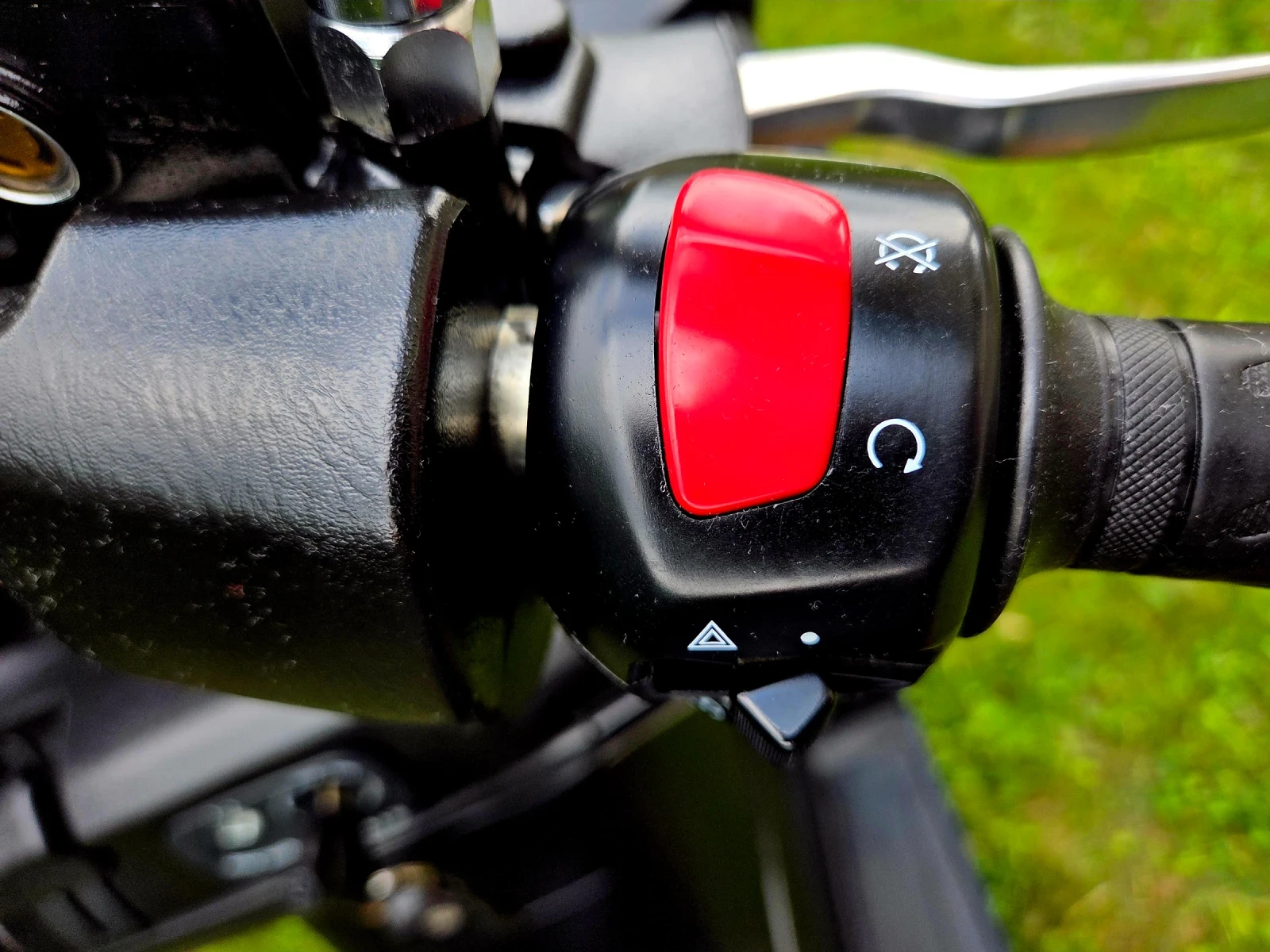Suzuki Burgman К7 400i LIMITED EDITION , снимка 11 - Мотоциклети и мототехника - 55191070