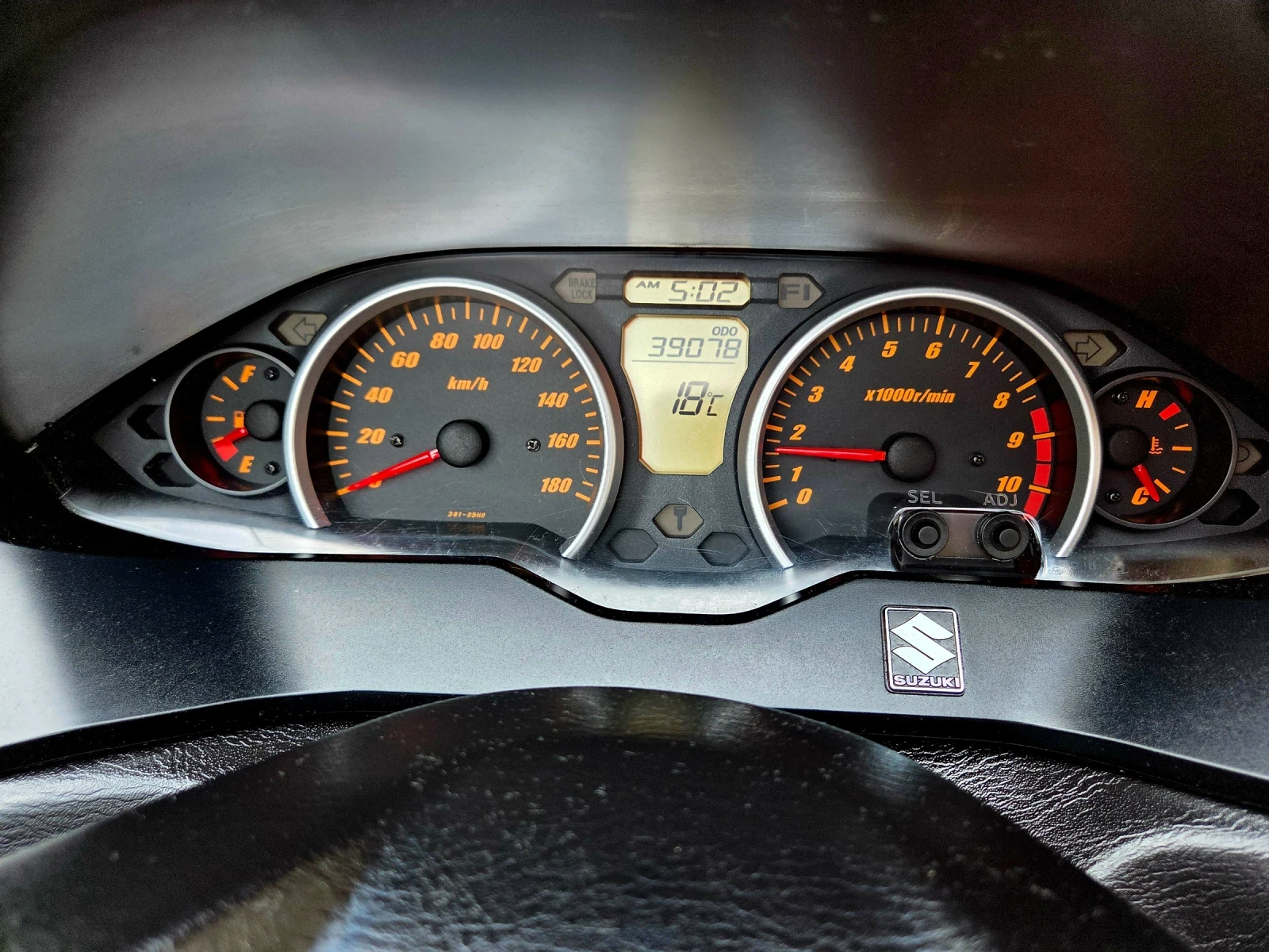 Suzuki Burgman К7 400i LIMITED EDITION , снимка 10 - Мотоциклети и мототехника - 55191070
