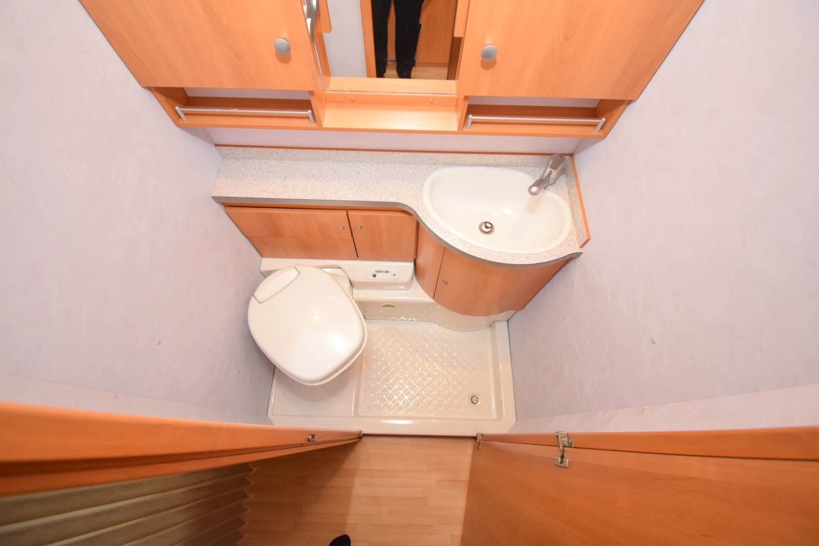 Каравана Wilk S4* * * * 490 EU+ ФОРСЕЛТ/MOTOR MOVER, снимка 16 - Каравани и кемпери - 54545876