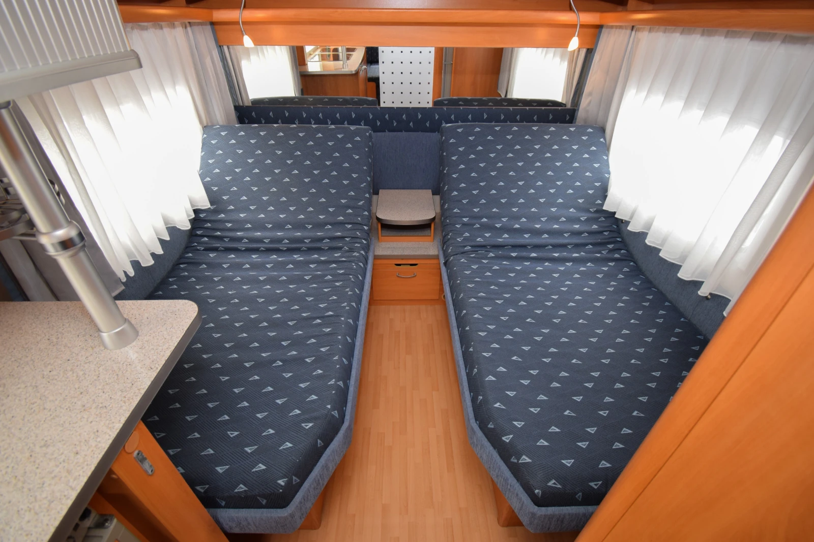 Каравана Wilk S4* * * * 490 EU+ ФОРСЕЛТ/MOTOR MOVER, снимка 12 - Каравани и кемпери - 54545876