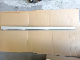 Лайсна врата предна дясна Мерцедес Ц270 w203