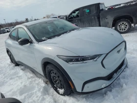 Ford Mustang Mach-E * * CARFAX * * АВТО КРЕДИТ * * , снимка 2