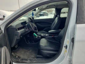 Ford Mustang Mach-E * * CARFAX * * АВТО КРЕДИТ * * , снимка 6