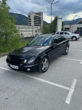 Mercedes-Benz E 320, снимка 1