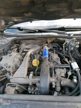 Renault Laguna 2.0 turbo с газ, снимка 2