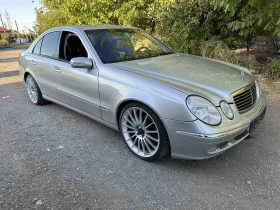 Mercedes-Benz E 320, снимка 1