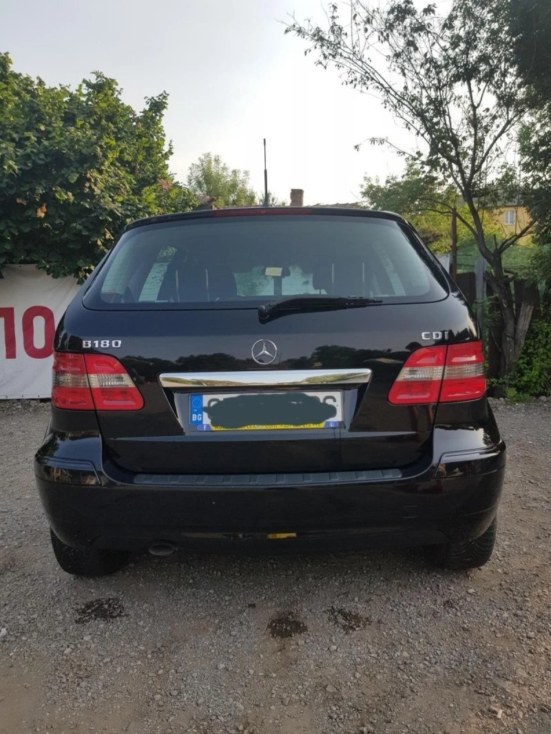 Mercedes-Benz B 180, снимка 2 - Автомобили и джипове - 44518555