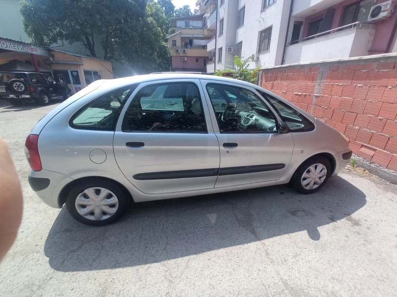 Citroen Xsara picasso, снимка 11 - Автомобили и джипове - 47245369