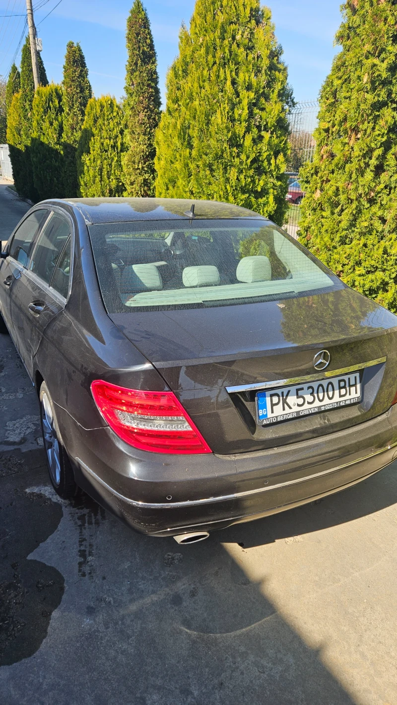 Mercedes-Benz C 220, снимка 10 - Автомобили и джипове - 47987989