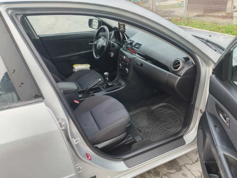 Mazda 3 1.6, снимка 6 - Автомобили и джипове - 48589488