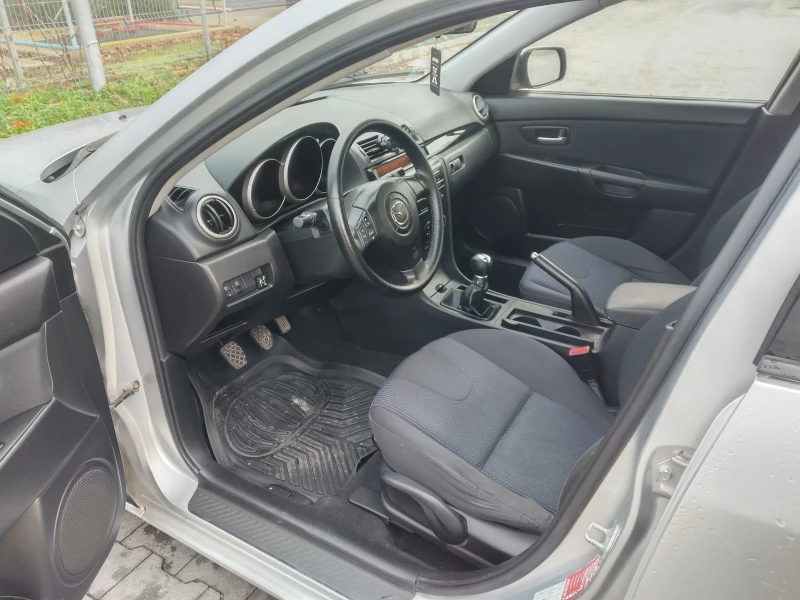 Mazda 3 1.6, снимка 9 - Автомобили и джипове - 48589488