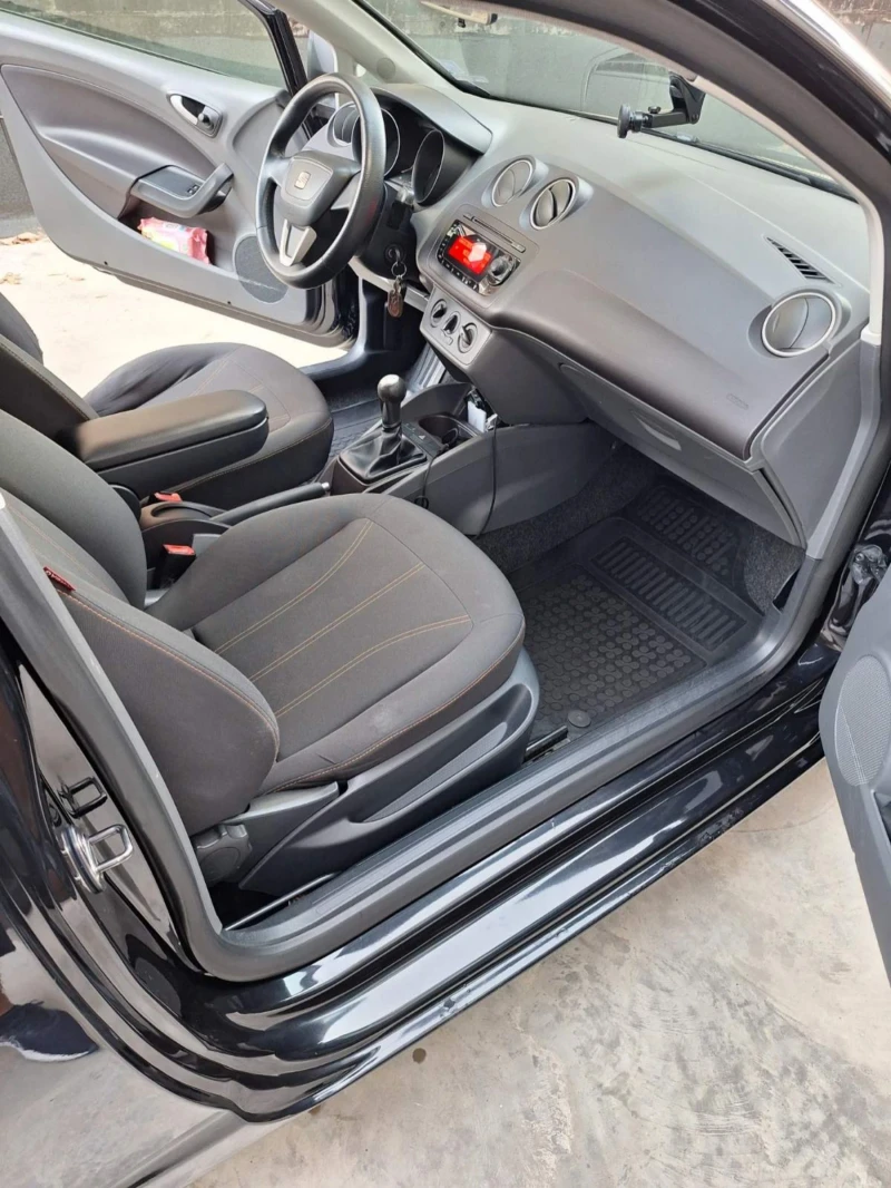 Seat Ibiza 1.2 Бензин-Газ 60к.с EURO5, снимка 10 - Автомобили и джипове - 52001537