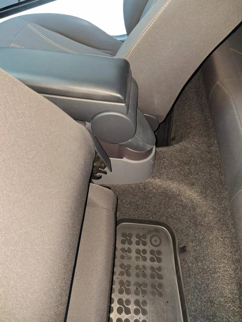 Seat Ibiza 1.2 Бензин-Газ 60к.с EURO5, снимка 13 - Автомобили и джипове - 52001537