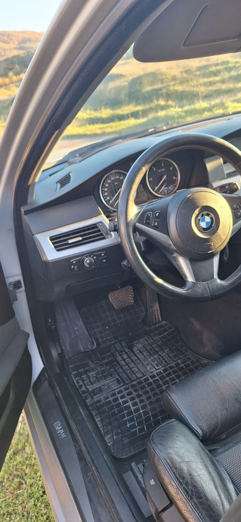 BMW 525, снимка 7 - Автомобили и джипове - 52880352