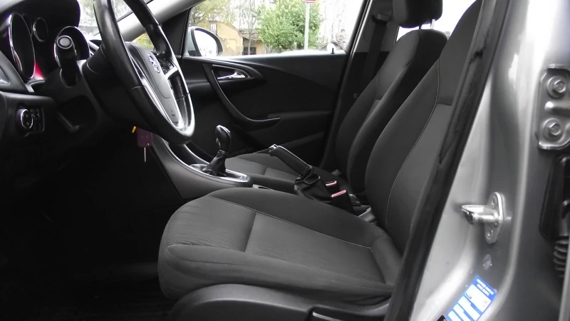 Opel Astra 1.7.d.110.k.c.6.speed.FACE., снимка 13 - Автомобили и джипове - 52501427