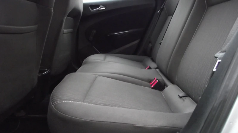 Opel Astra 1.7.d.110.k.c.6.speed.FACE., снимка 15 - Автомобили и джипове - 52501427