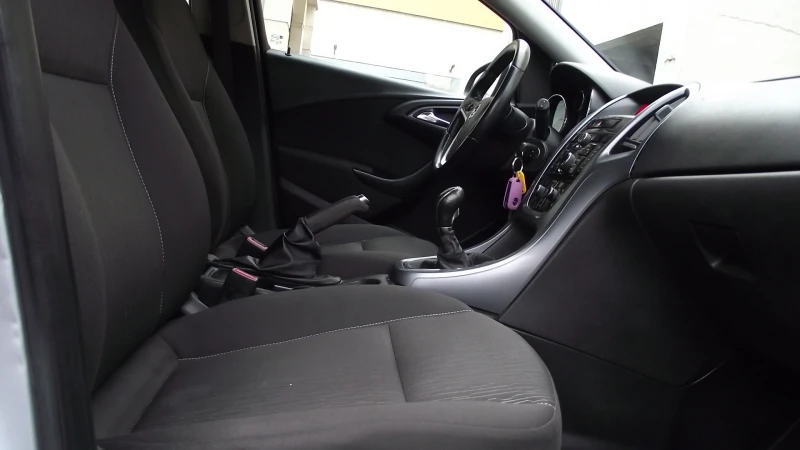 Opel Astra 1.7.d.110.k.c.6.speed.FACE., снимка 14 - Автомобили и джипове - 52501427