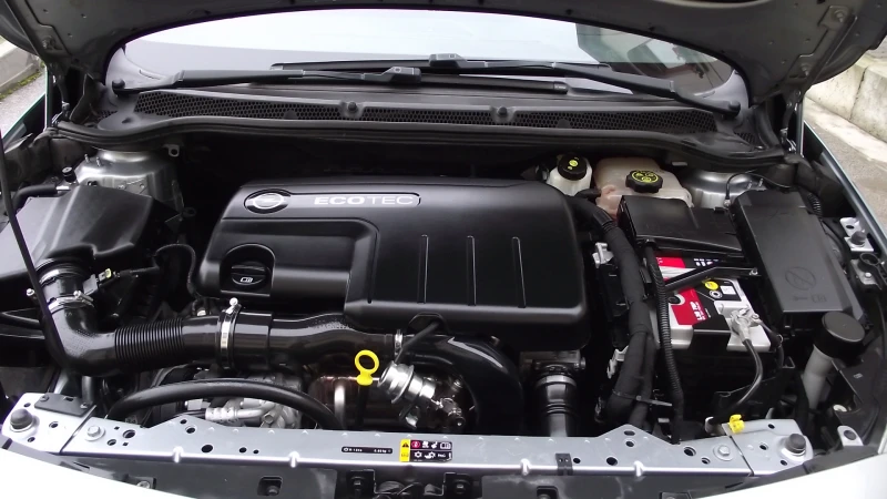 Opel Astra 1.7.d.110.k.c.6.speed.FACE., снимка 9 - Автомобили и джипове - 52501427