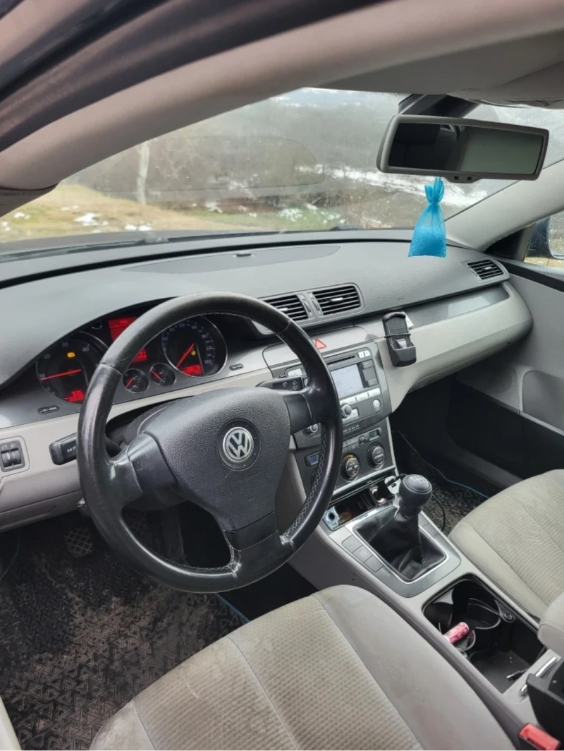 VW Passat, снимка 4 - Автомобили и джипове - 52748735