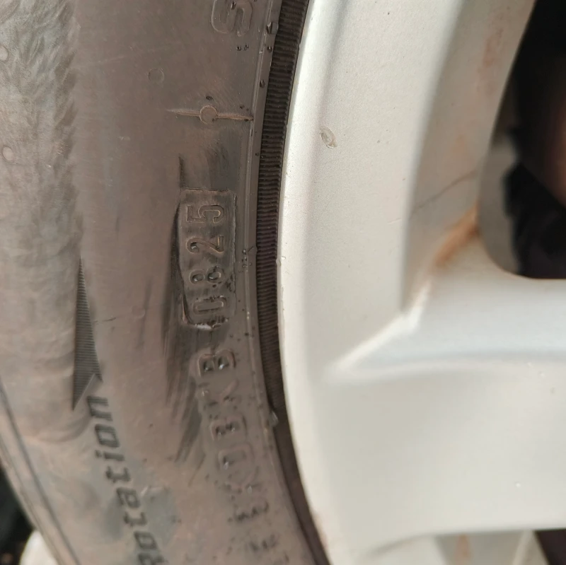 Toyota Auris 1.6 MMT, снимка 8 - Автомобили и джипове - 52869169