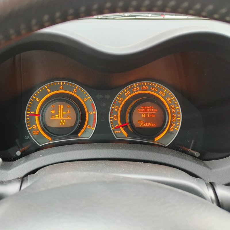 Toyota Auris 1.6 MMT, снимка 6 - Автомобили и джипове - 52869169