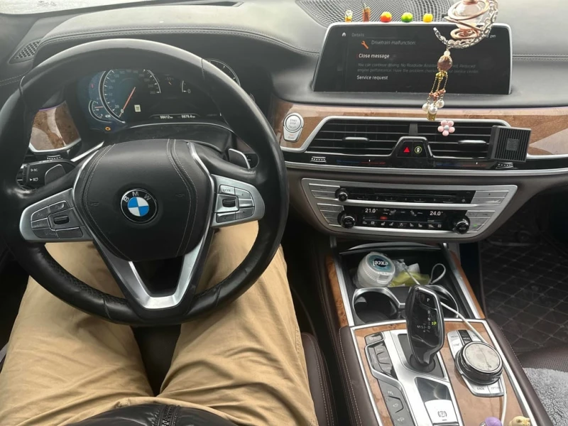 BMW 750 * 750i xDrive * CARFAX * ЦЕНА ДО БГ, снимка 7 - Автомобили и джипове - 53035177