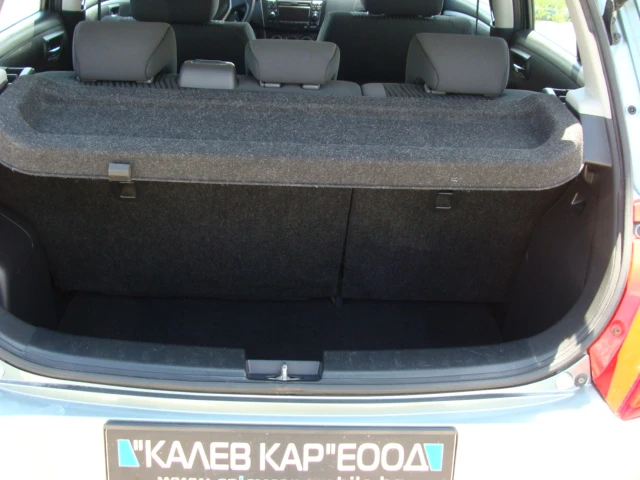 Suzuki Swift 1, 2, снимка 12 - Автомобили и джипове - 54638266