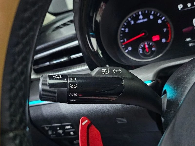 Kia K5 2.0 Automatic, снимка 8 - Автомобили и джипове - 55585887