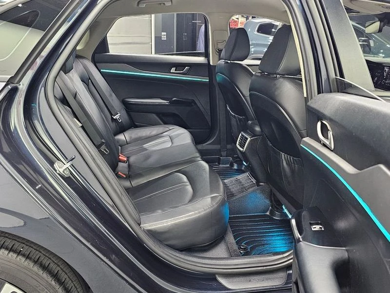 Kia K5 2.0 Automatic, снимка 16 - Автомобили и джипове - 55585887