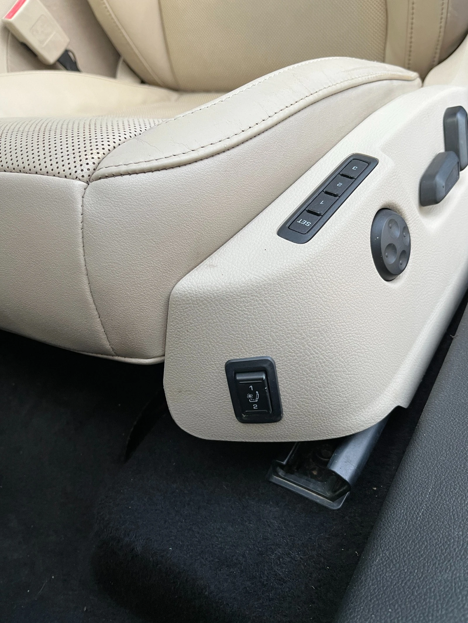 Skoda Superb 2.0 tdi 170 dsg, снимка 11 - Автомобили и джипове - 54134799