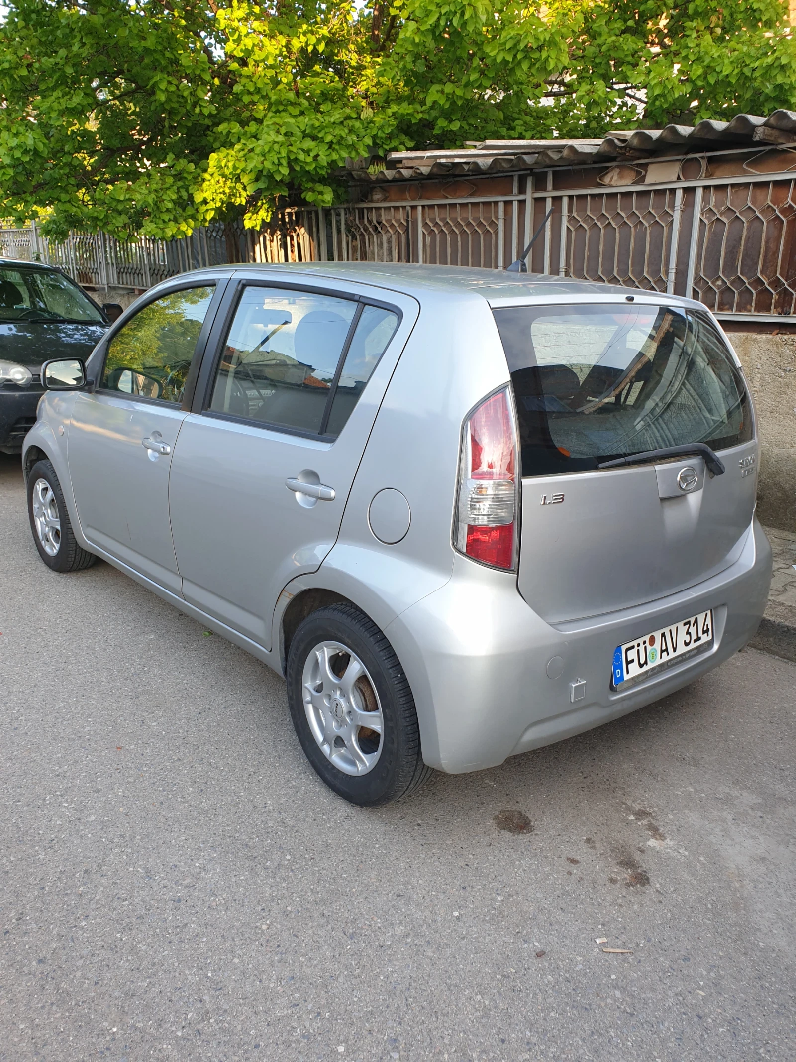 Daihatsu Sirion 1, 3 i - изображение 10