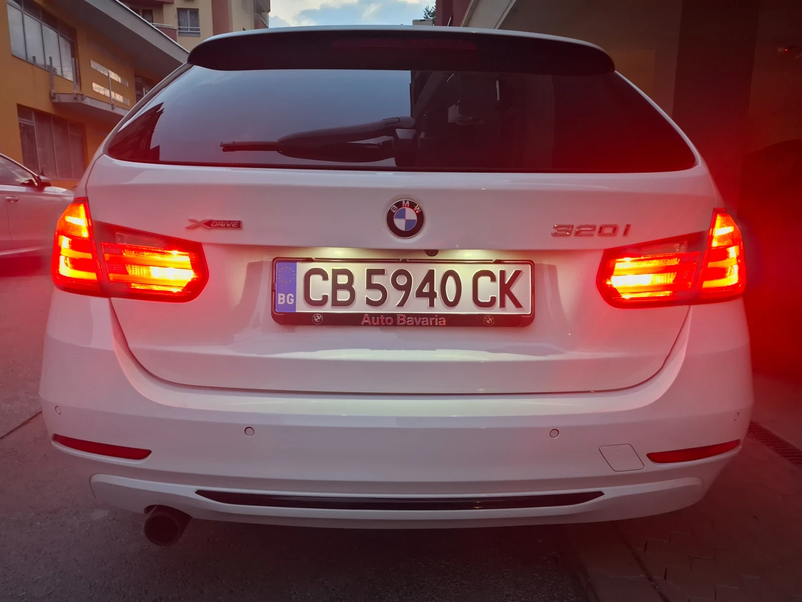 BMW 320 HEAD UP/ DISTRONIC STOP AND GO/FULL  - изображение 5