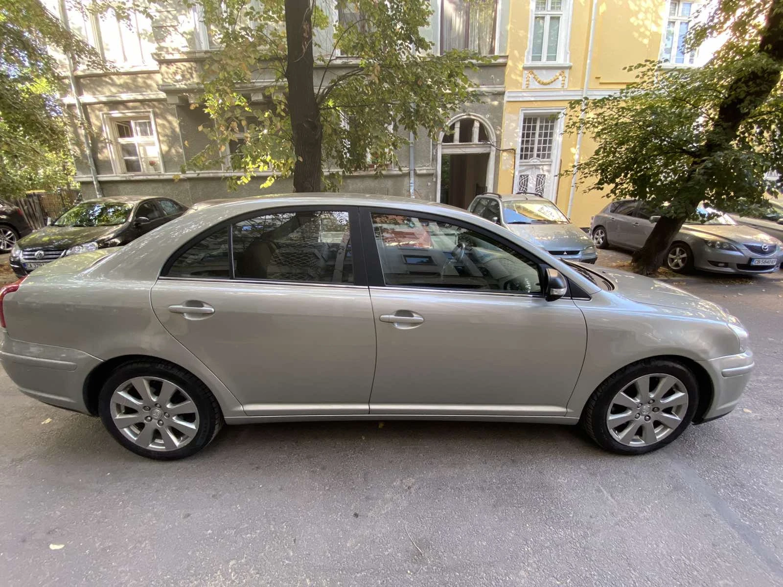 Toyota Avensis D4D - изображение 7