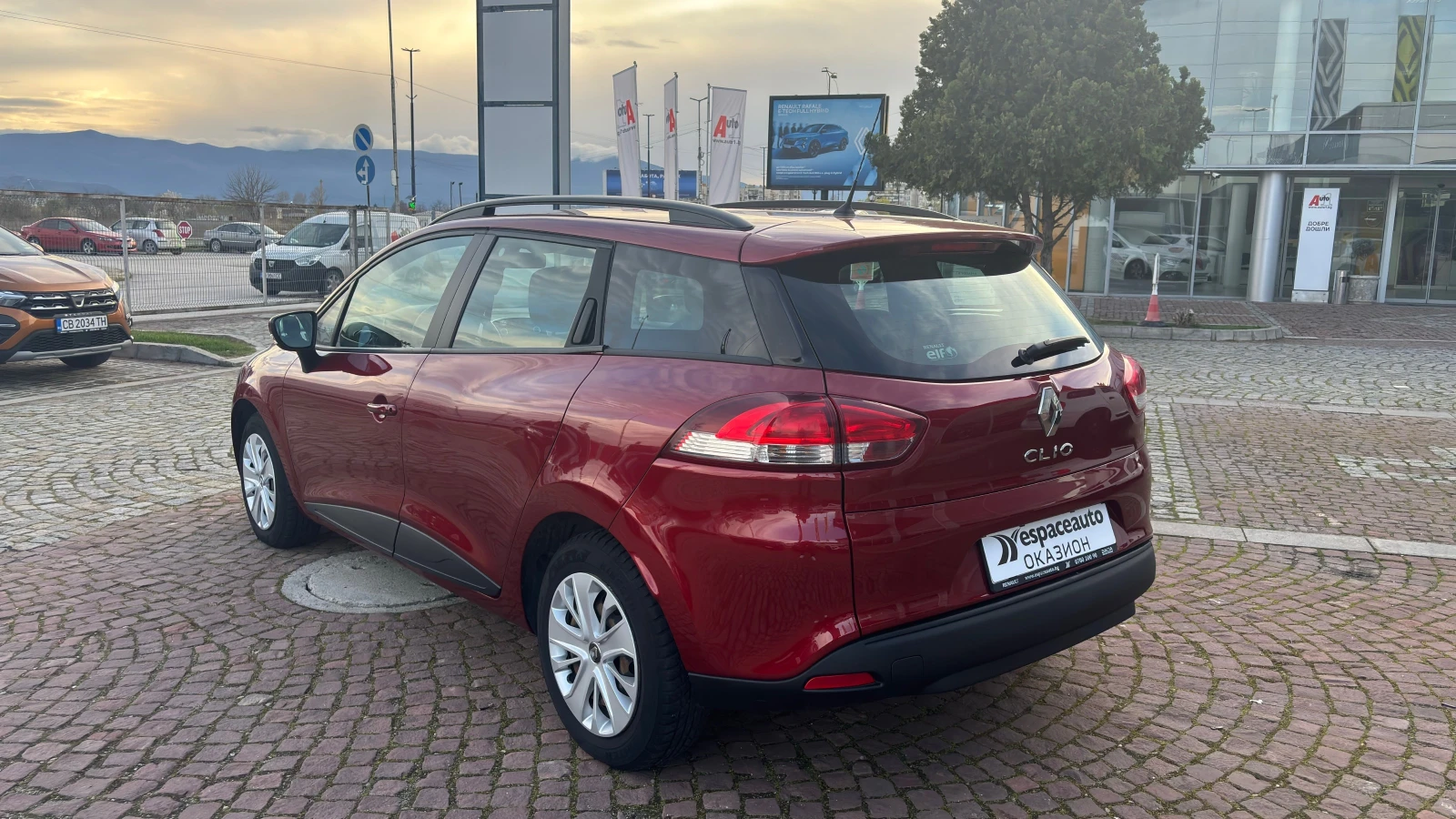 Renault Clio IV Grandtour TCe 75 к.с. Stop&Start BVM5, снимка 7 - Автомобили и джипове - 51116987