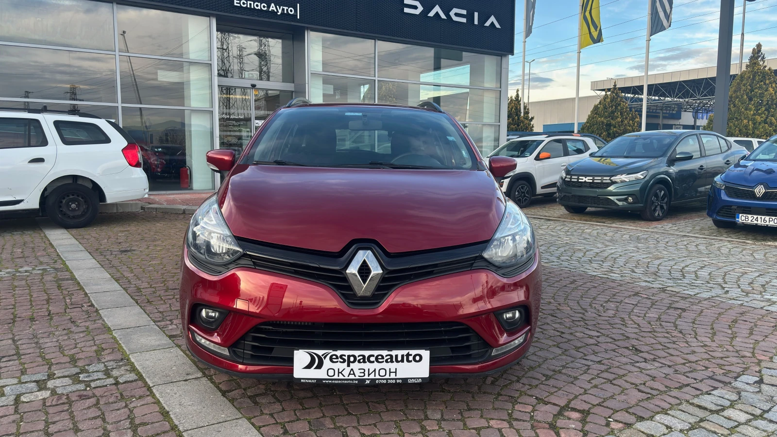 Renault Clio IV Grandtour TCe 75 к.с. Stop&Start BVM5, снимка 5 - Автомобили и джипове - 51116987