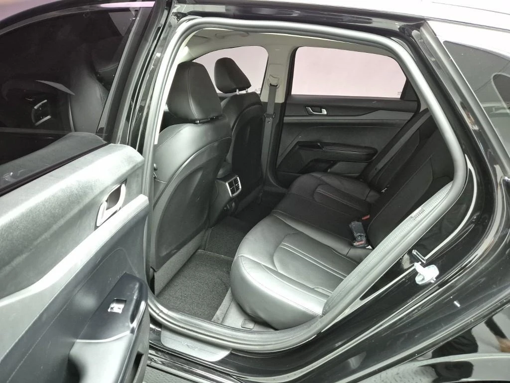Kia K5 2.0 Lpi - изображение 10
