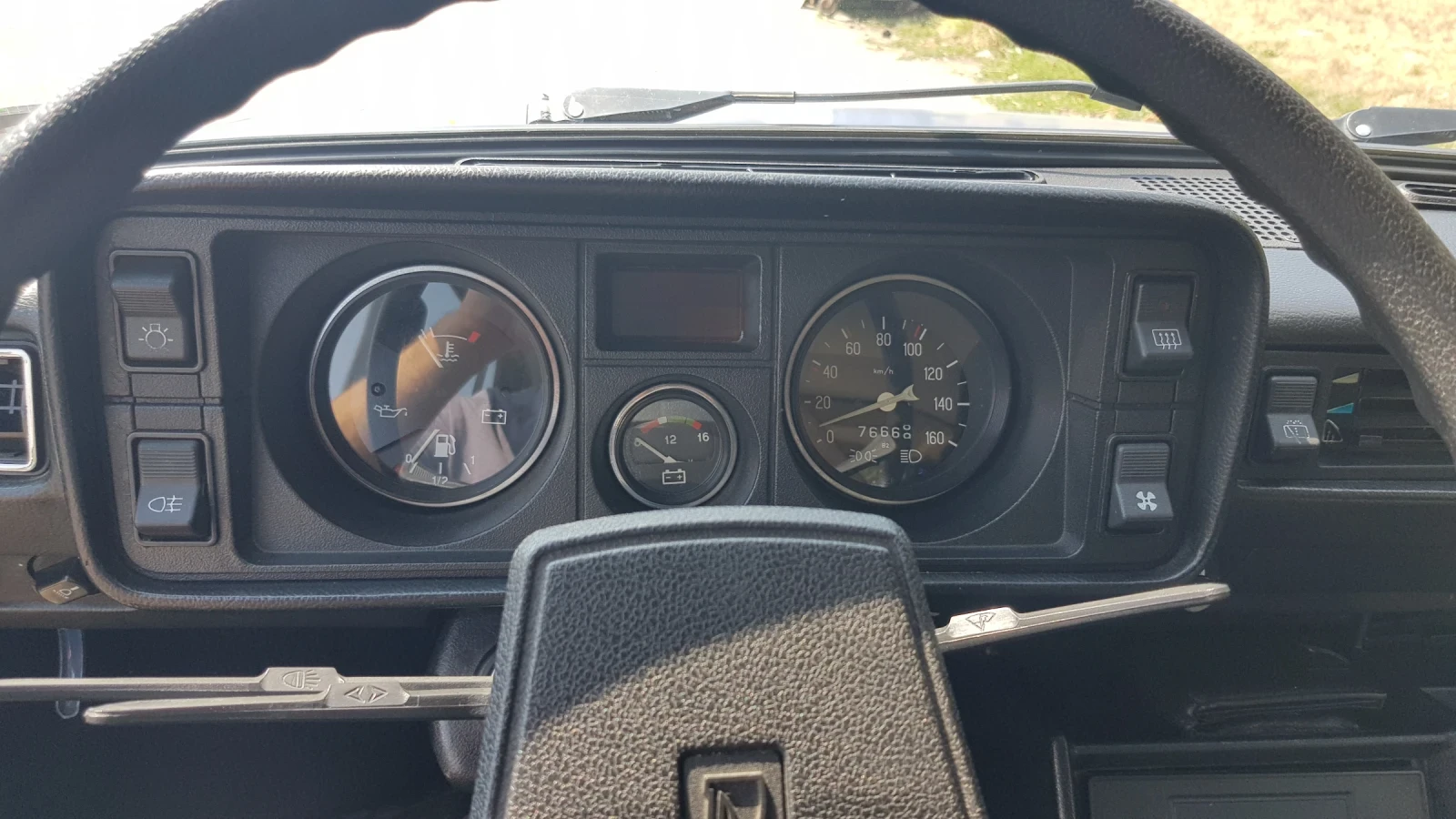 Lada 2104  - изображение 7