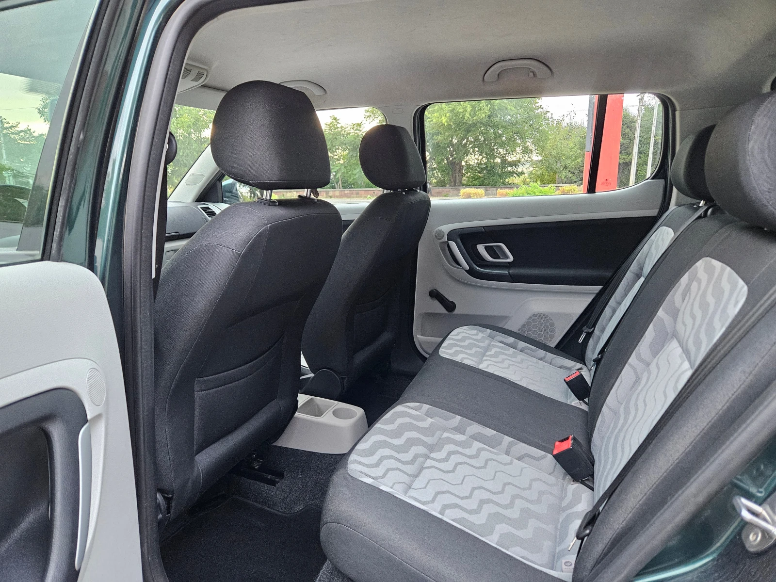 Skoda Fabia 1.2, 157х.км., КЛИМАТРОНИК! - изображение 9