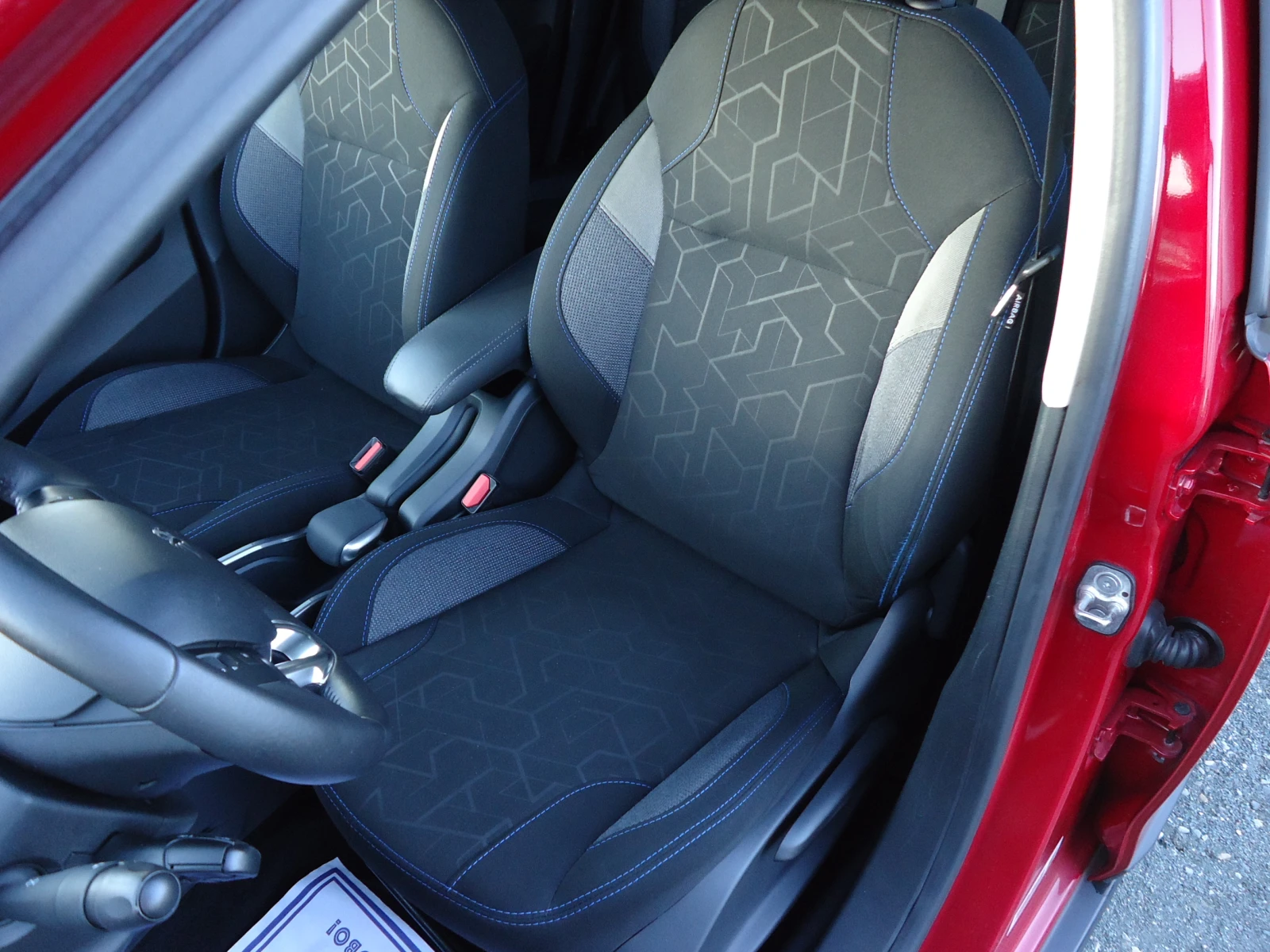 Peugeot 2008 1.6 BlueHDI  | Mobile.bg   13