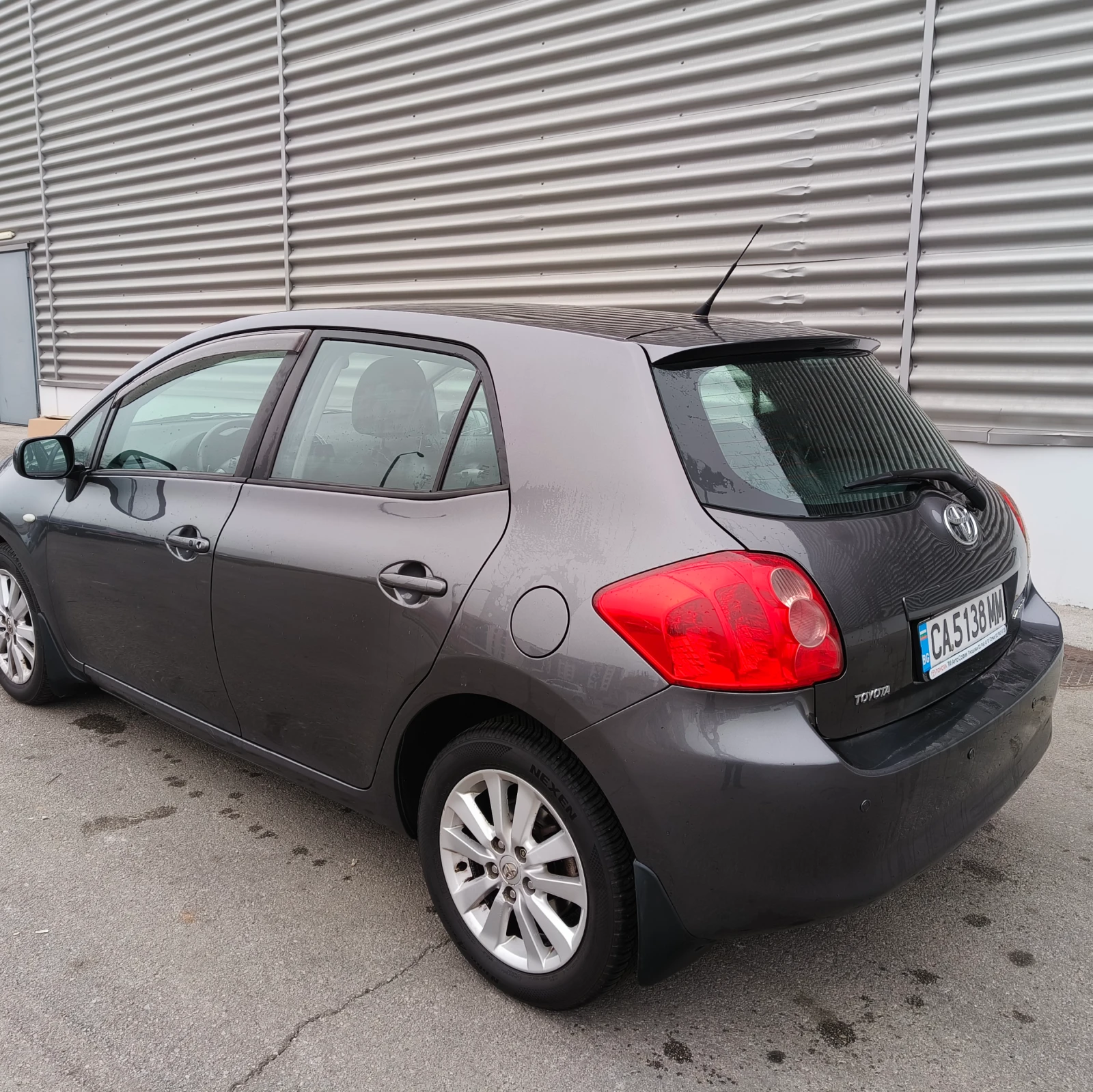 Toyota Auris 1.6 MMT - изображение 5