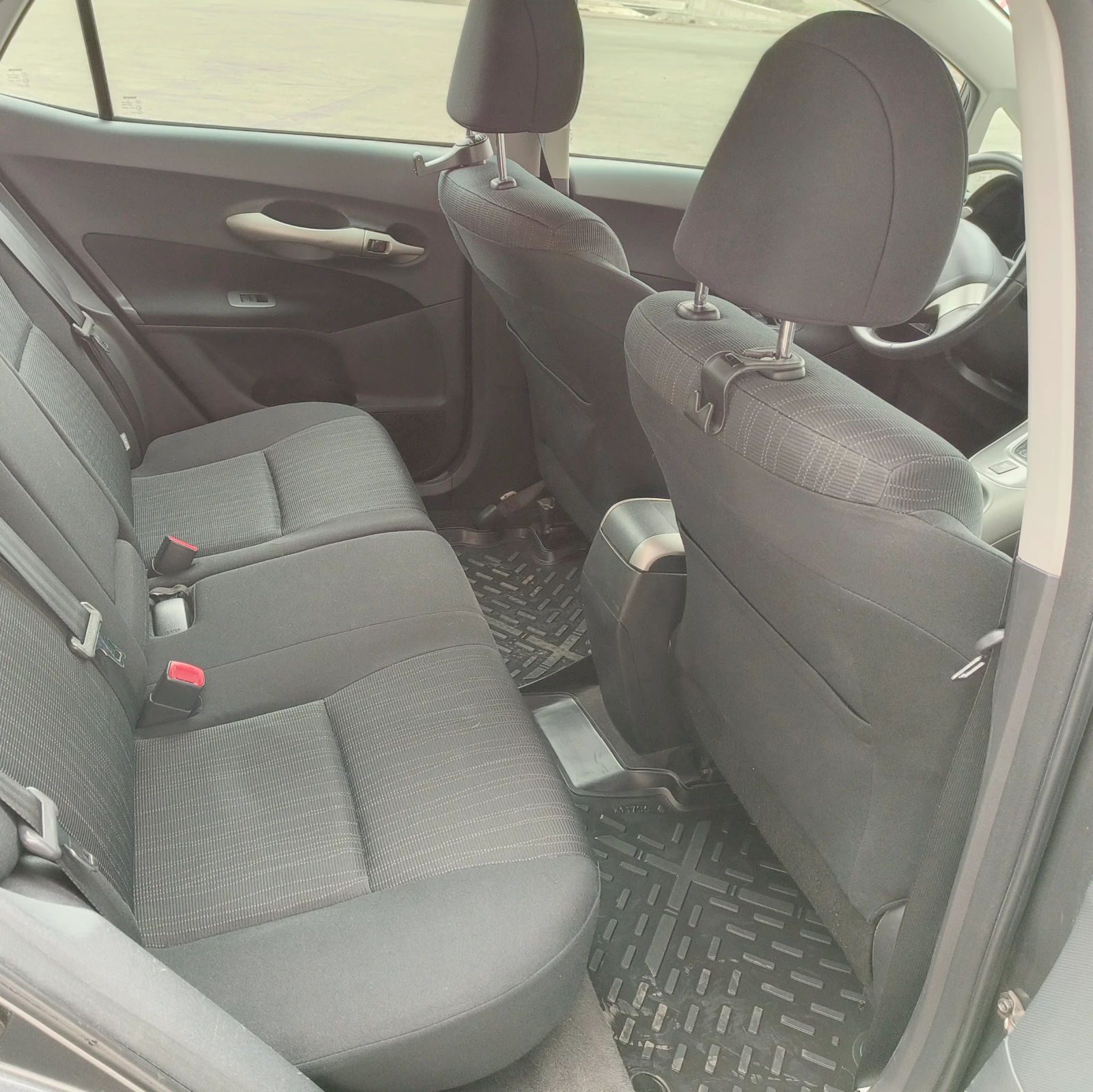 Toyota Auris 1.6 MMT - изображение 9