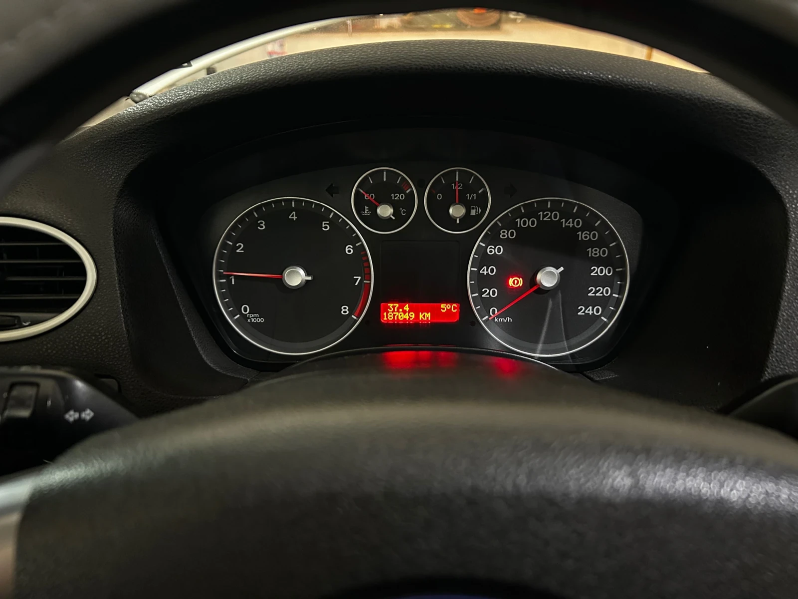 Ford Focus  - изображение 8