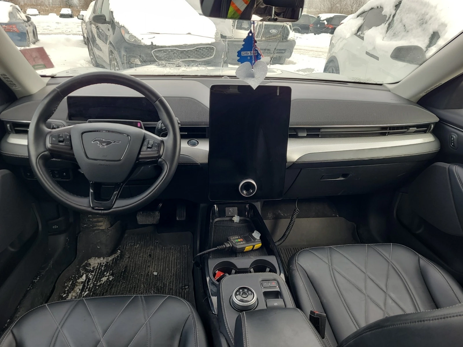 Ford Mustang Mach-E * * CARFAX * * АВТО КРЕДИТ * * , снимка 4 - Автомобили и джипове - 53817602