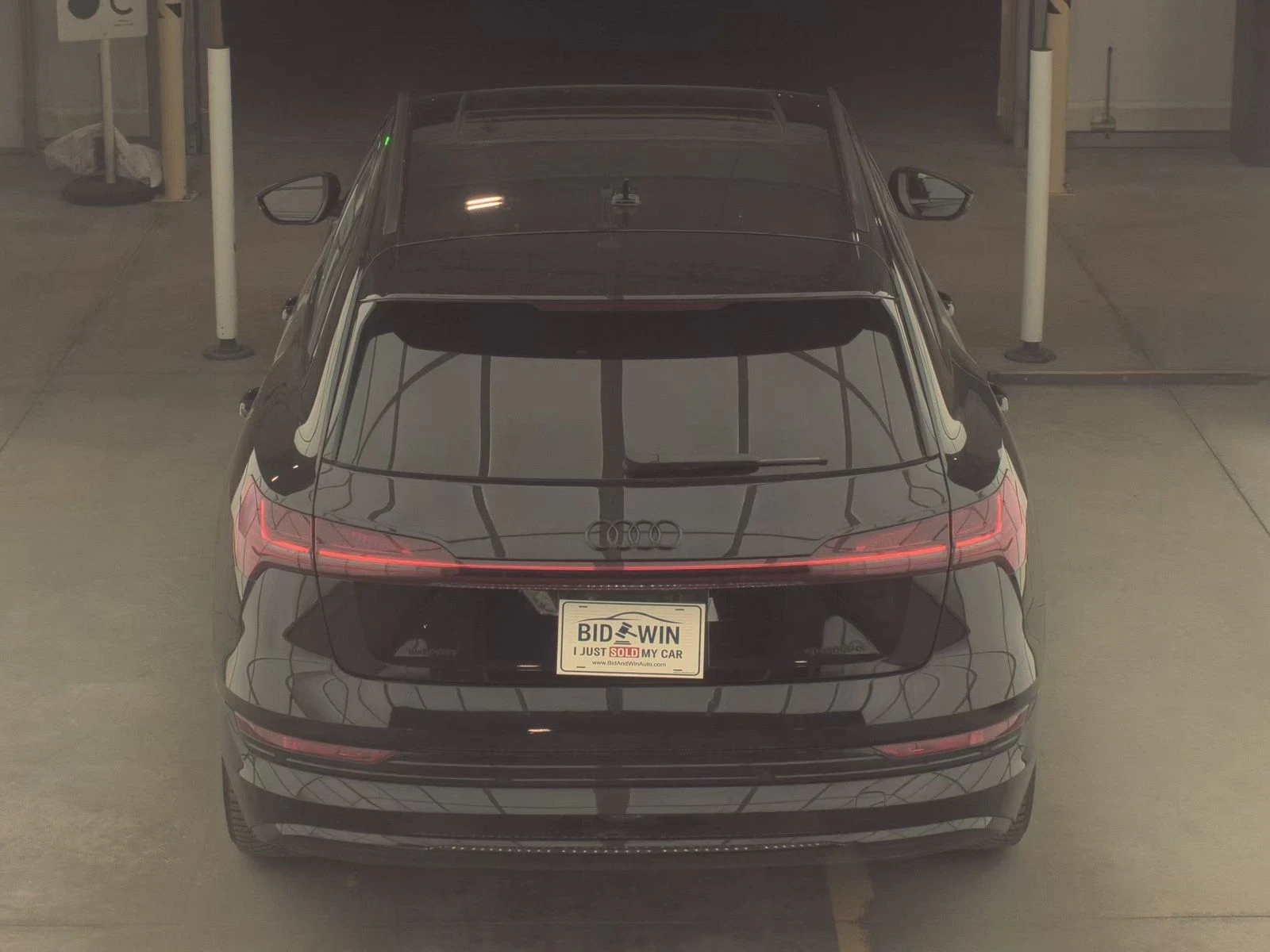 Audi E-Tron Premium, снимка 5 - Автомобили и джипове - 53842608