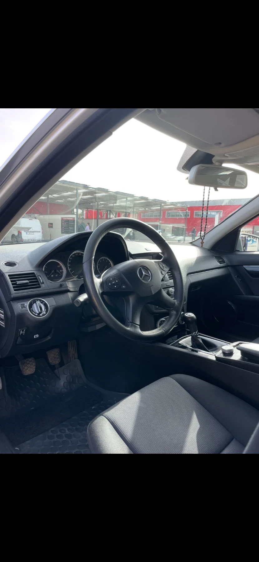 Mercedes-Benz C 200, снимка 5 - Автомобили и джипове - 54011332