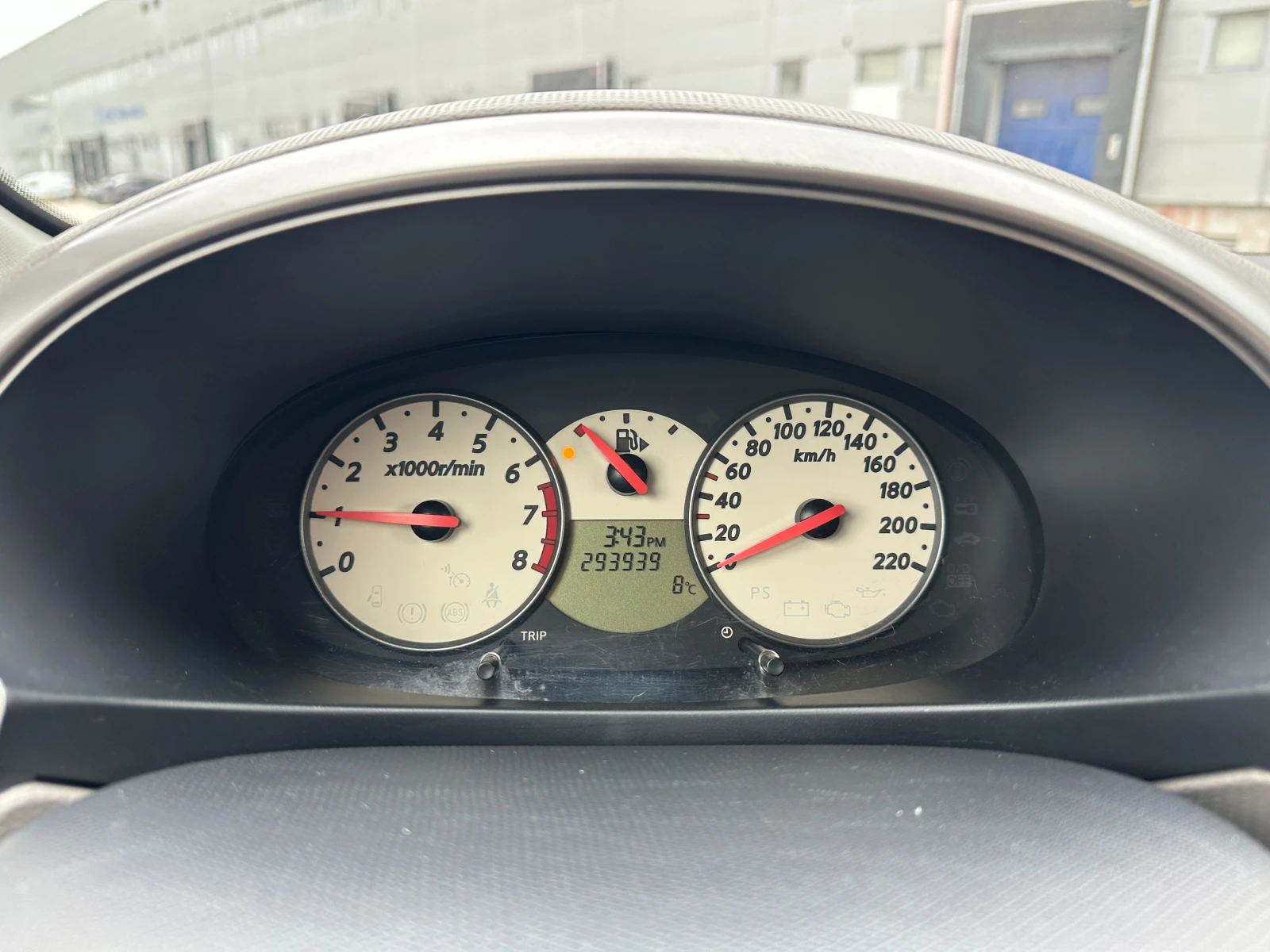 Nissan Micra 1.4i 88 к.с. , снимка 13 - Автомобили и джипове - 54036476