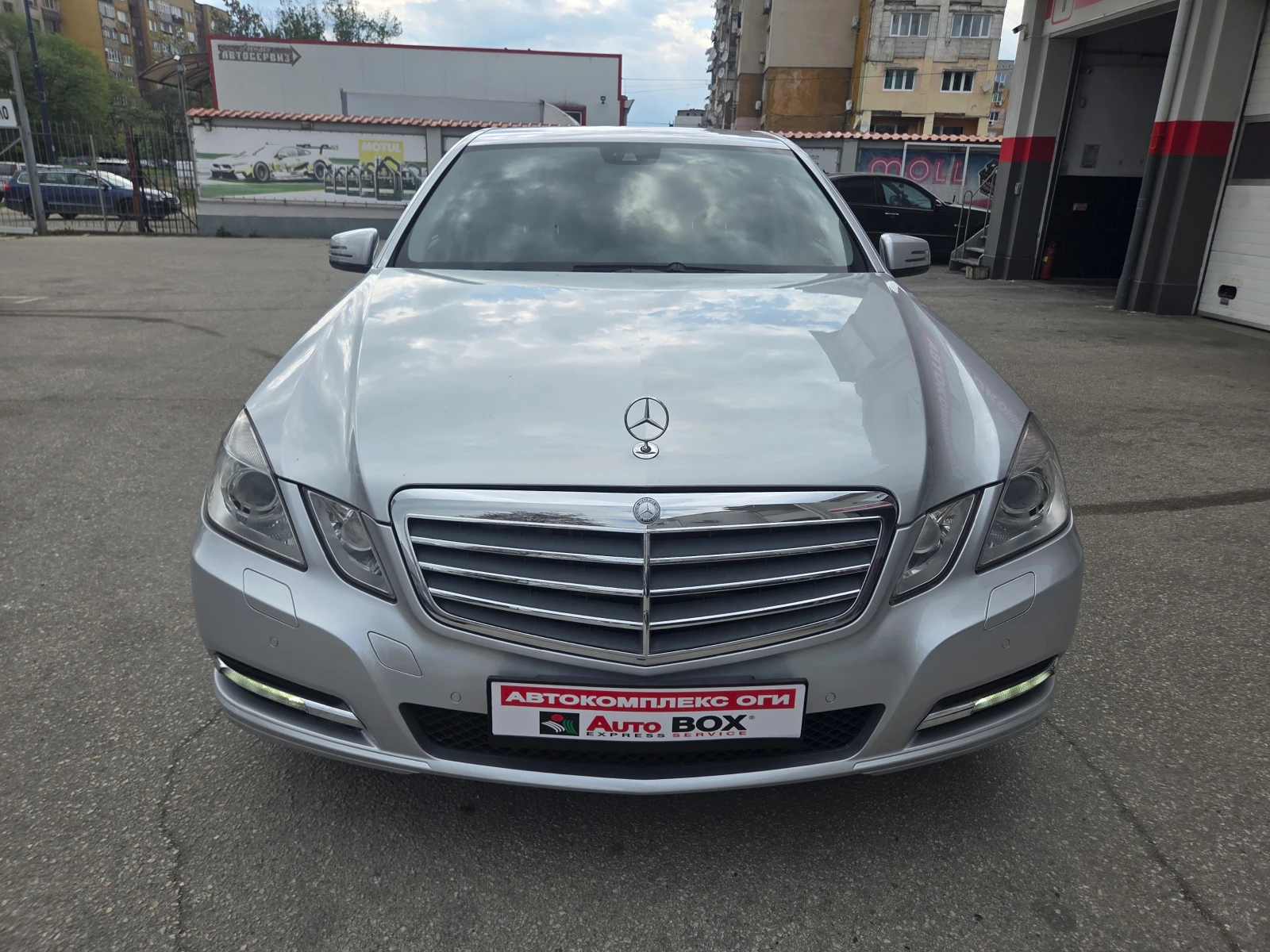 Mercedes-Benz E 350 CDI-Avantgarde (265 Hp) 4Matic, снимка 8 - Автомобили и джипове - 54255108