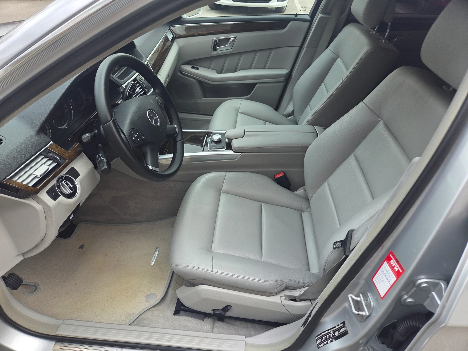 Mercedes-Benz E 350 CDI-Avantgarde (265 Hp) 4Matic, снимка 10 - Автомобили и джипове - 54255108